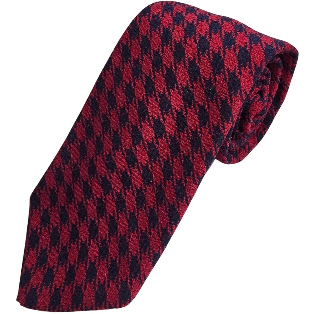 VINTAGE Red and Navy TOWNCRAFT JCPenney Polyester Tie‎